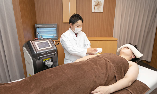 男性脱毛の専門技能士によるメンズ脱毛・ヒゲ脱毛の施術