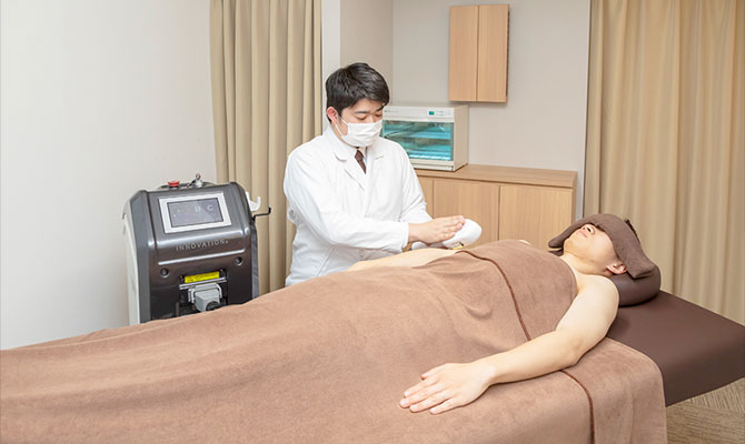 男性脱毛の専門技能士によるメンズ脱毛・ヒゲ脱毛の施術