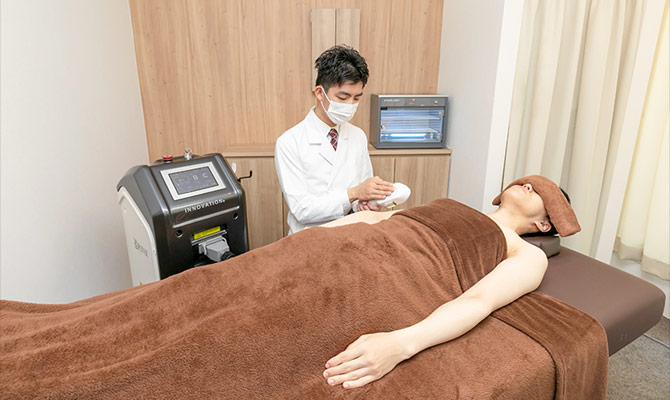 男性脱毛の専門技能士によるメンズ脱毛・ヒゲ脱毛の施術