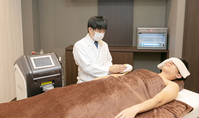 男性脱毛の専門技能士によるメンズ脱毛・ヒゲ脱毛の施術