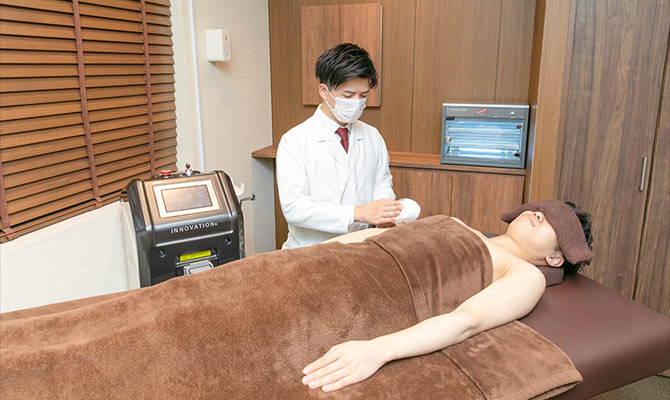 男性脱毛の専門技能士によるメンズ脱毛・ヒゲ脱毛の施術
