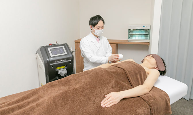 男性脱毛の専門技能士によるメンズ脱毛・ヒゲ脱毛の施術
