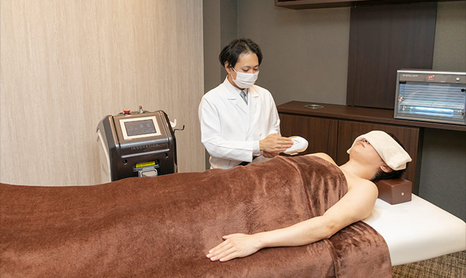 男性脱毛の専門技能士によるメンズ脱毛・ヒゲ脱毛の施術