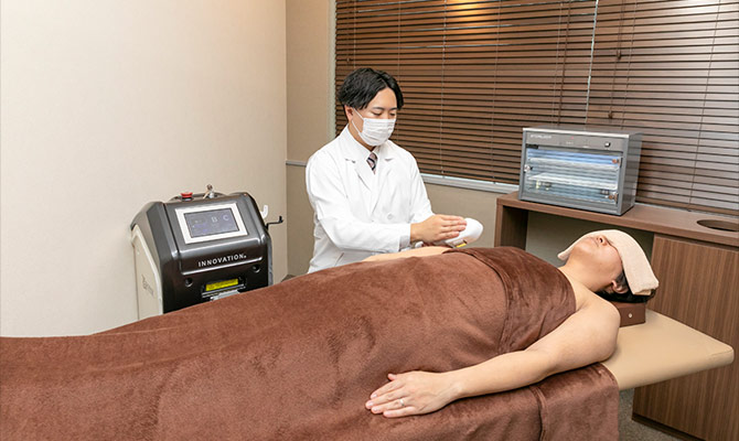 男性脱毛の専門技能士によるメンズ脱毛・ヒゲ脱毛の施術