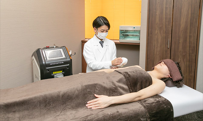 男性脱毛の専門技能士によるメンズ脱毛・ヒゲ脱毛の施術