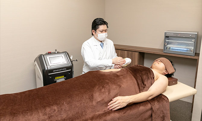 男性脱毛の専門技能士によるメンズ脱毛・ヒゲ脱毛の施術